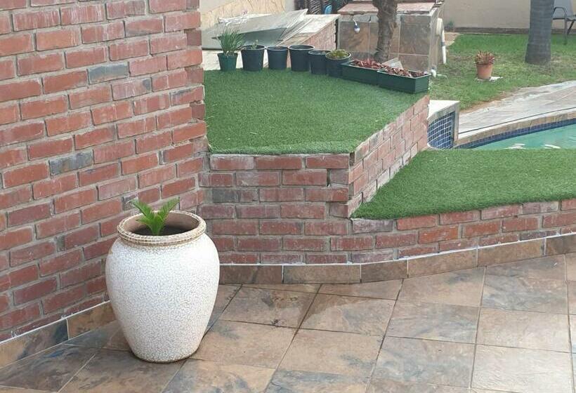 פנסיון Langa  S Cozy Guesthouse