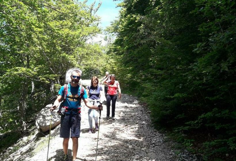 Pensjonat Natour L Ostello Per I Camminatori