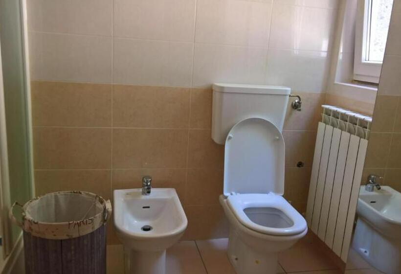 Pensjonat Natour L Ostello Per I Camminatori