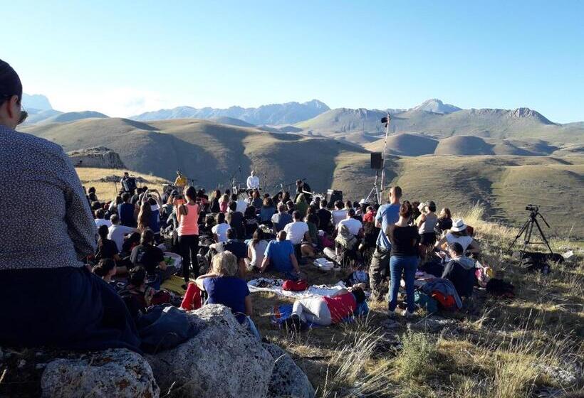 Pensjonat Natour L Ostello Per I Camminatori