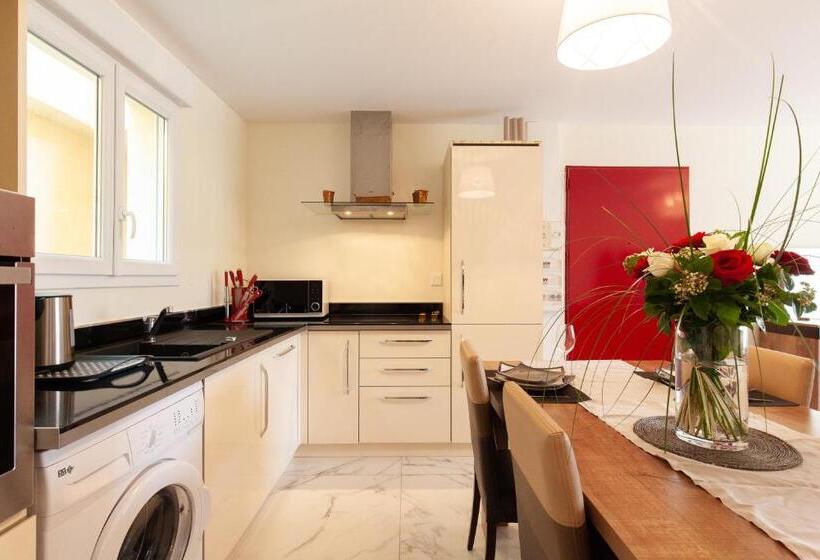 Résidence D Azur Riou