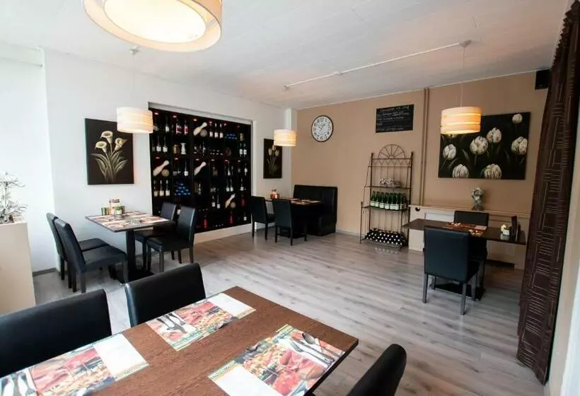 Aamiaismajoitus (B&B) De Vier Linden