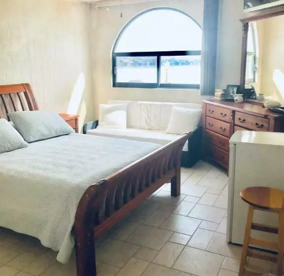 Habitación Teques