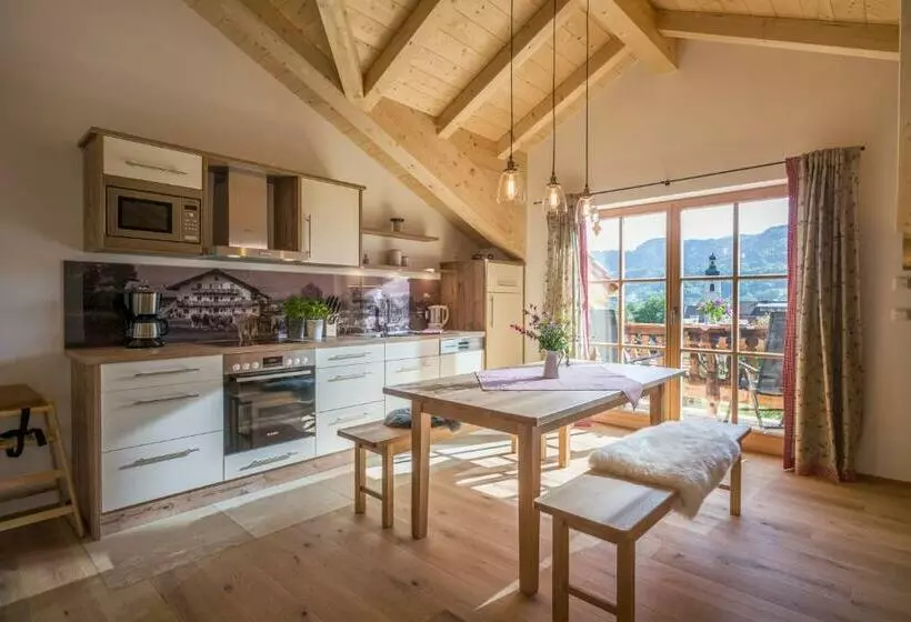 Hotelli Lainthalerhof