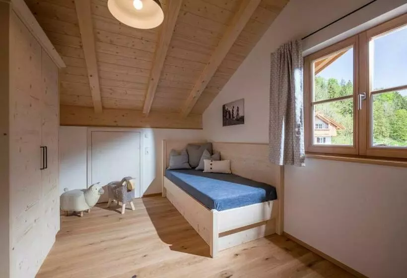 Hotelli Lainthalerhof