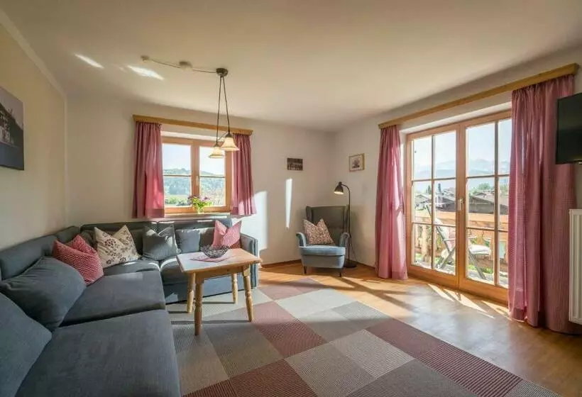 Hotelli Lainthalerhof