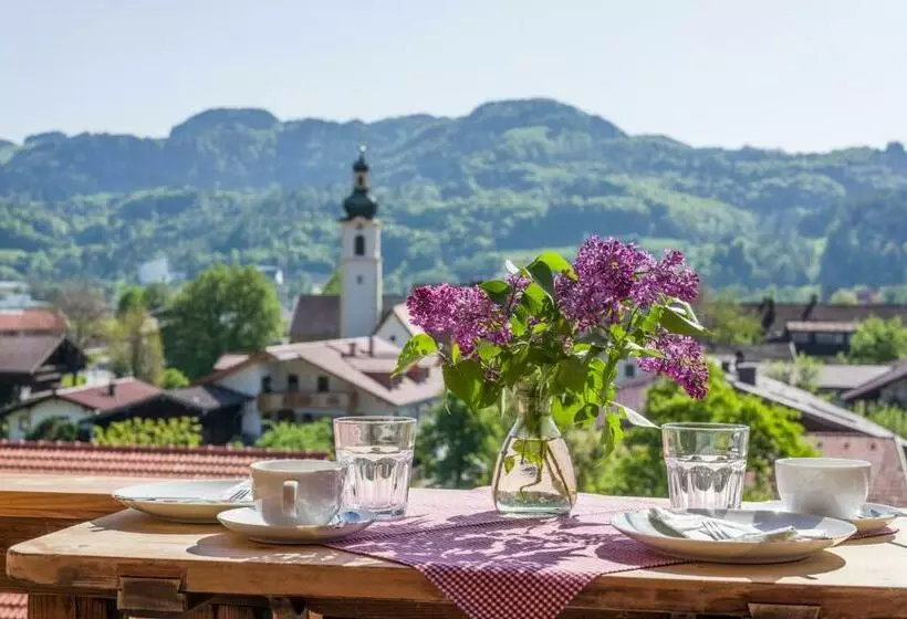 Hotelli Lainthalerhof