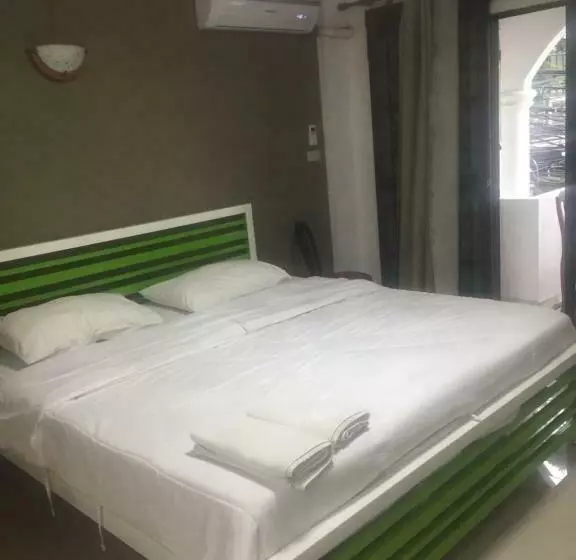 ペンション Escobar Guesthouse