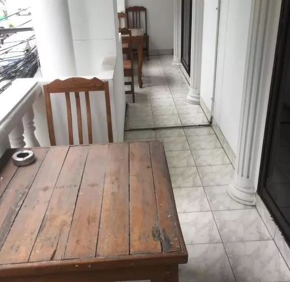 ペンション Escobar Guesthouse