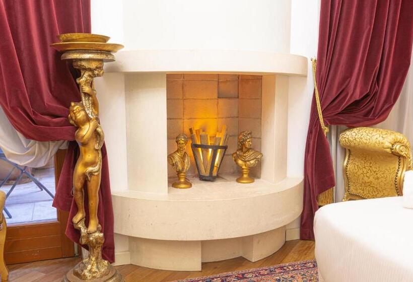 پانسیون Royal Giardini Dell Arena Relais   Royal Welcome