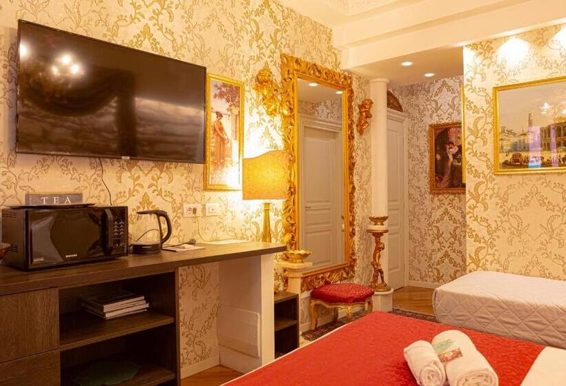 پانسیون Royal Giardini Dell Arena Relais   Royal Welcome