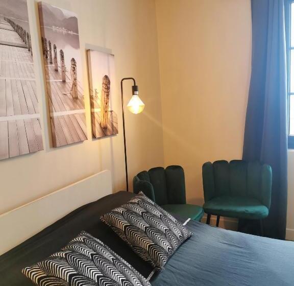 민박 Chambres D Hôtes Chez Valérie