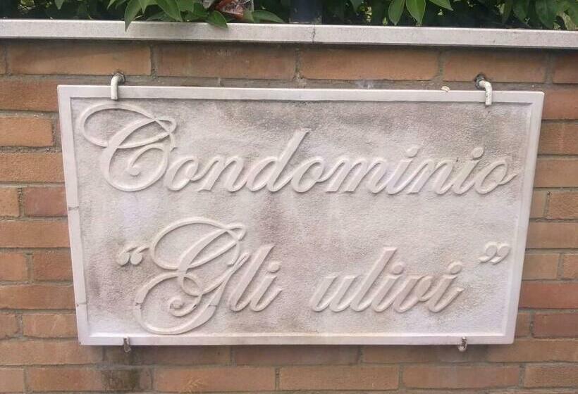 تختخواب و صبحانه Colle Dell Ara