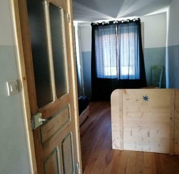 민박 File Dans Ta Chambre !