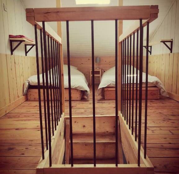 민박 File Dans Ta Chambre !