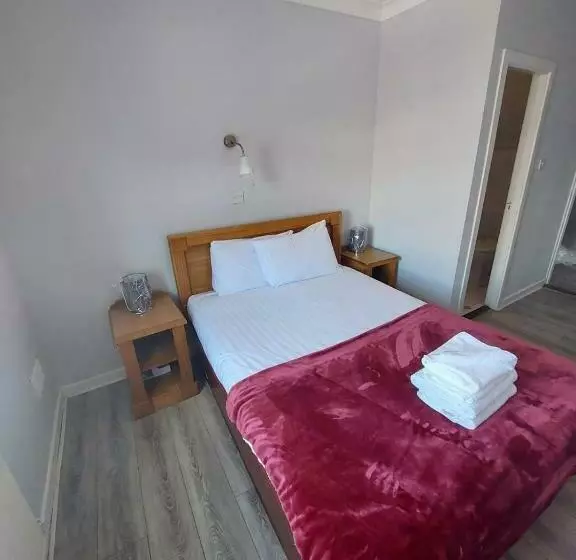 Aamiaismajoitus (B&B) The Bailey Bar & Lounge