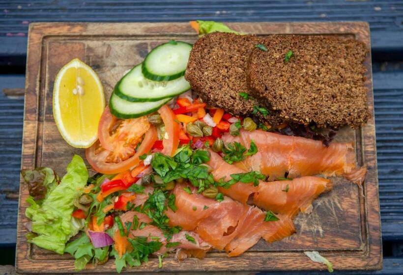 צימר The Bailey Bar & Lounge