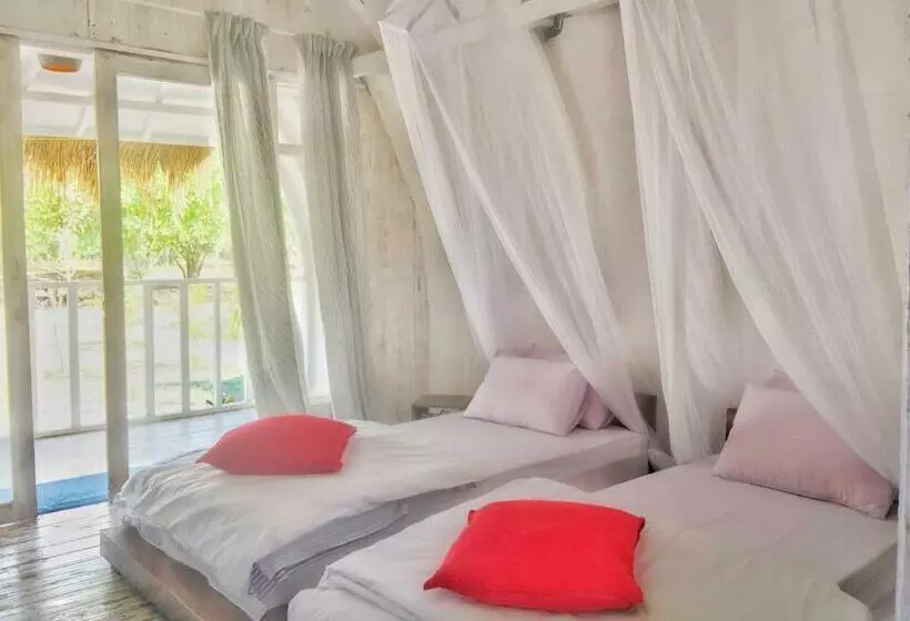 Maleo Moyo  & Dive Resort