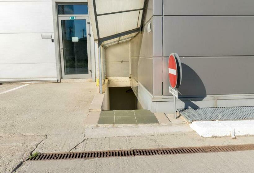 Пансион Decent Pipera