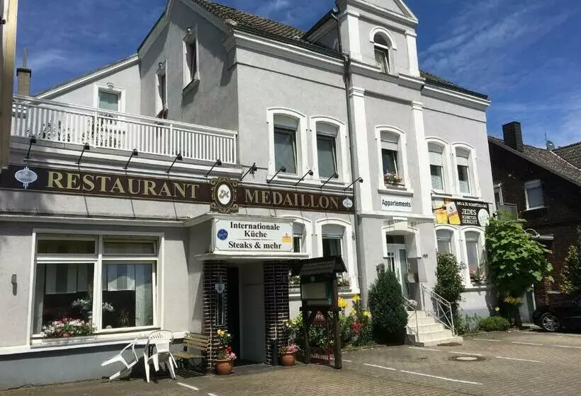 Pension Haus Medaillon