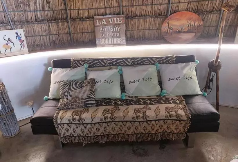 تختخواب و صبحانه Cazhibiscus