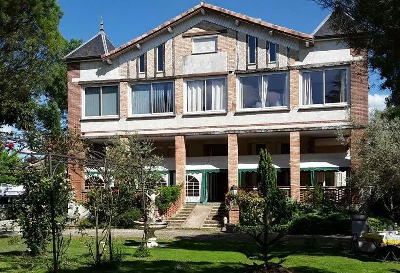 Aamiaismajoitus (B&B) La Louisiane 31