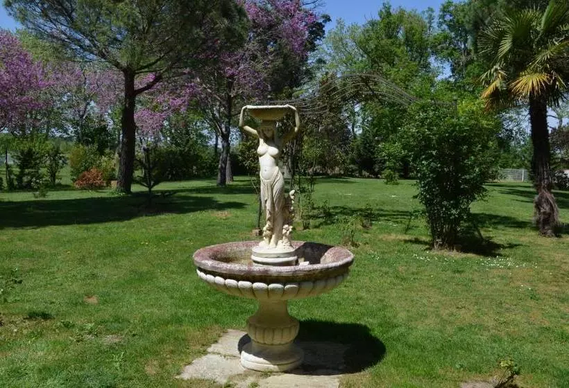 Aamiaismajoitus (B&B) La Louisiane 31