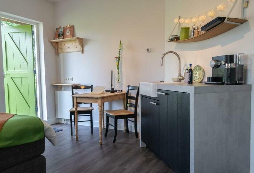 مبيت وإفطار T Rheebokje