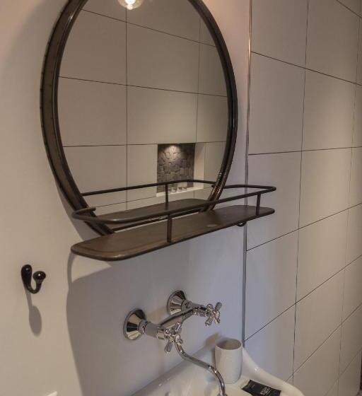 مبيت وإفطار T Rheebokje