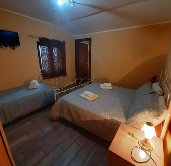 هتل Agriturismo Petrosa