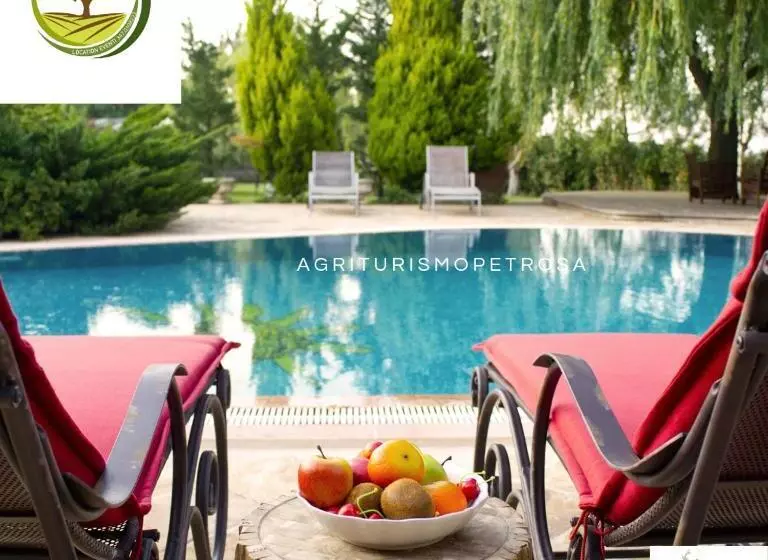 هتل Agriturismo Petrosa