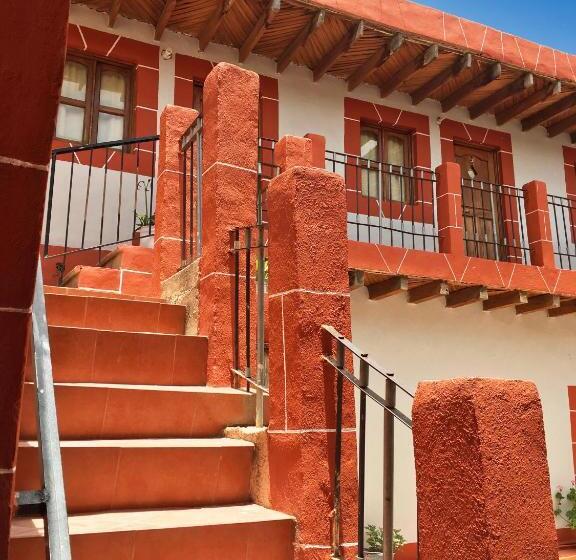 هتل Hacienda Encantada