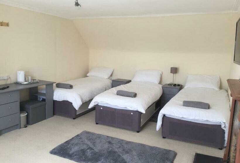 פנסיון Arbroath Angus Lodge