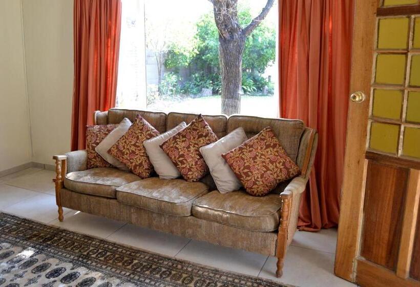 ペンション Hidden Grace