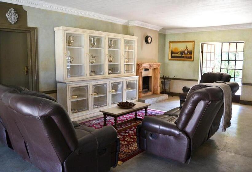 ペンション Hidden Grace