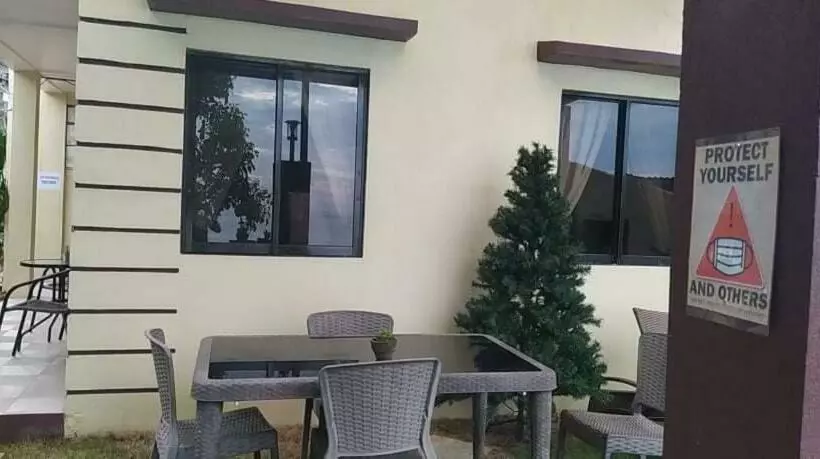 Auberge Melronz Inn