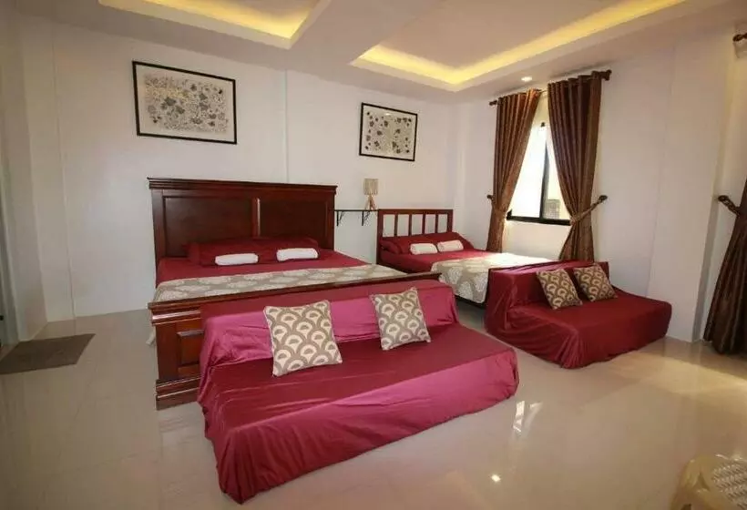 Auberge Melronz Inn