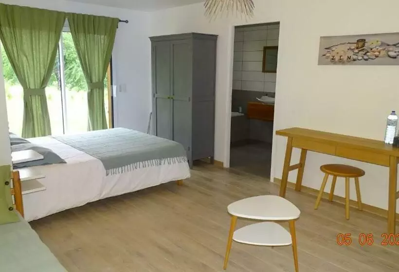 Chambres D Hôtes Nature Et Bois Bed And Breakfast