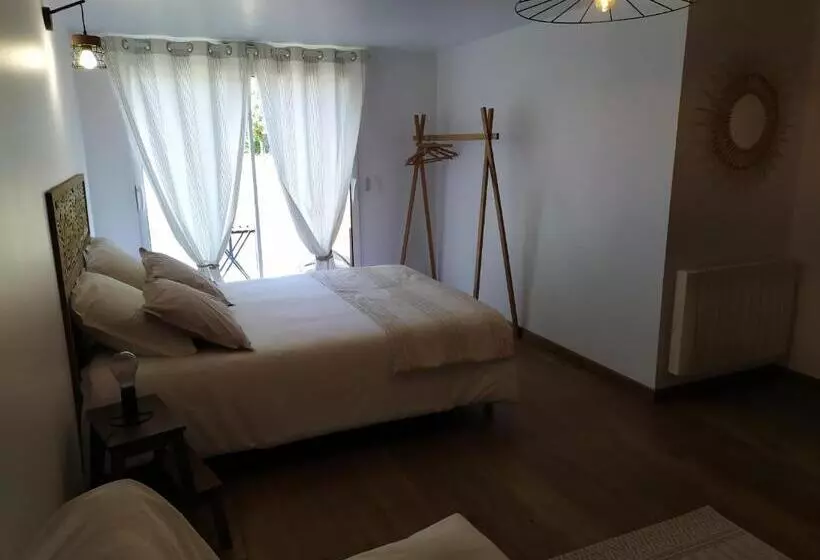 Chambres D Hôtes Nature Et Bois Bed And Breakfast