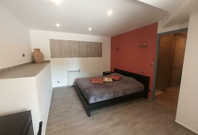 تختخواب و صبحانه Sur Les Pas De Pagnol