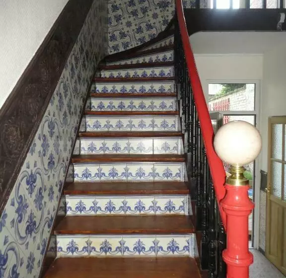 تختخواب و صبحانه Villa Tournesol
