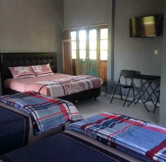 Majatalo Kayu Tua Villa