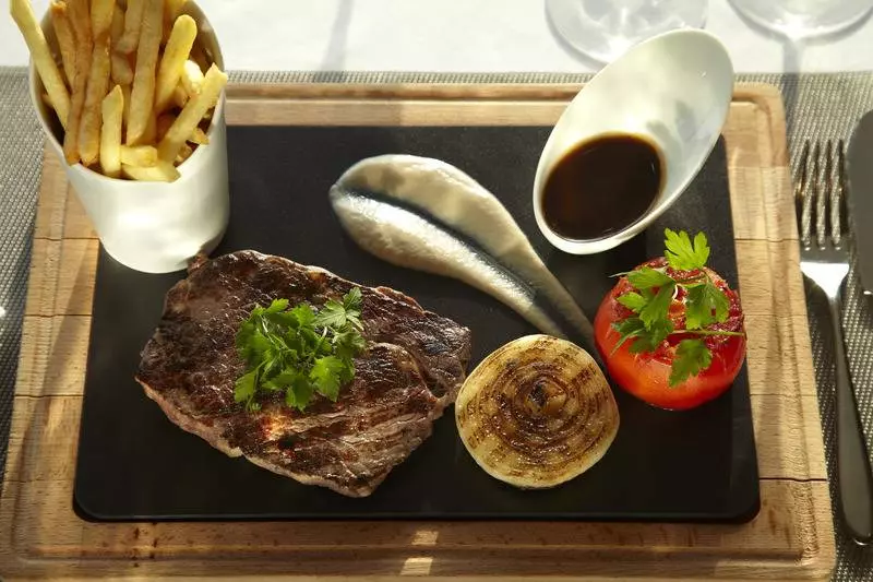 Cristal Hotel Abu Dhabi