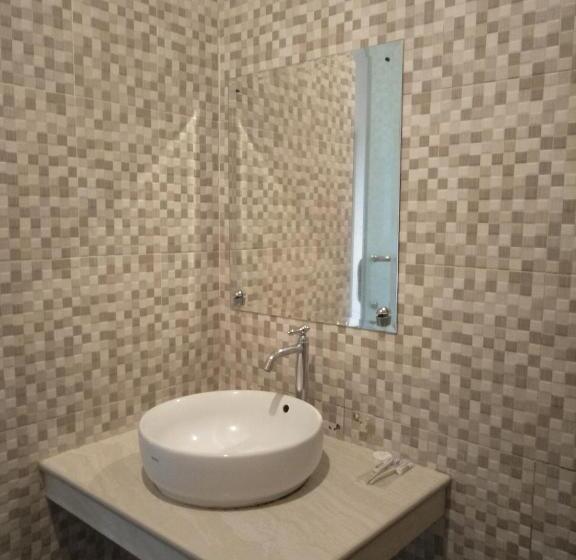 فندق Grand Rosela Yogyakarta