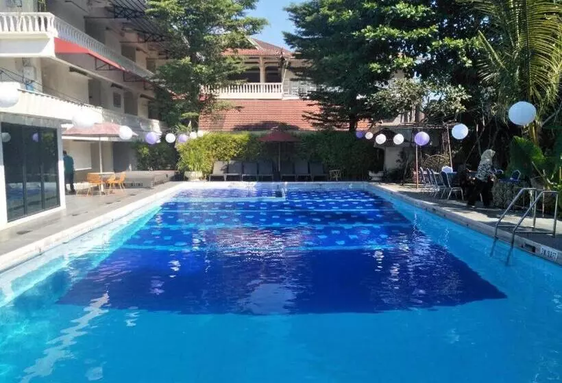 酒店 Grand Rosela Yogyakarta