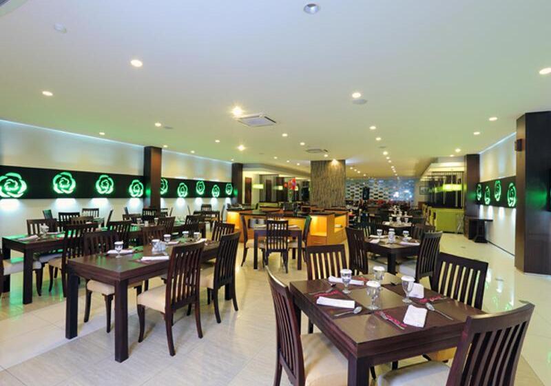 Lombok Plaza Hotel And Convention