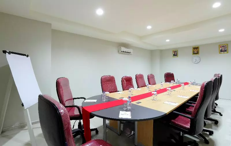 Lombok Plaza Hotel And Convention