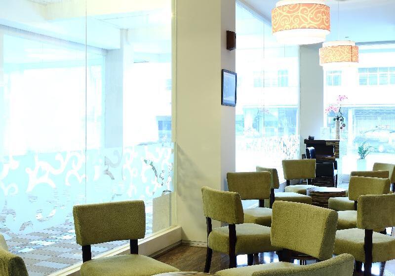 Lombok Plaza Hotel And Convention