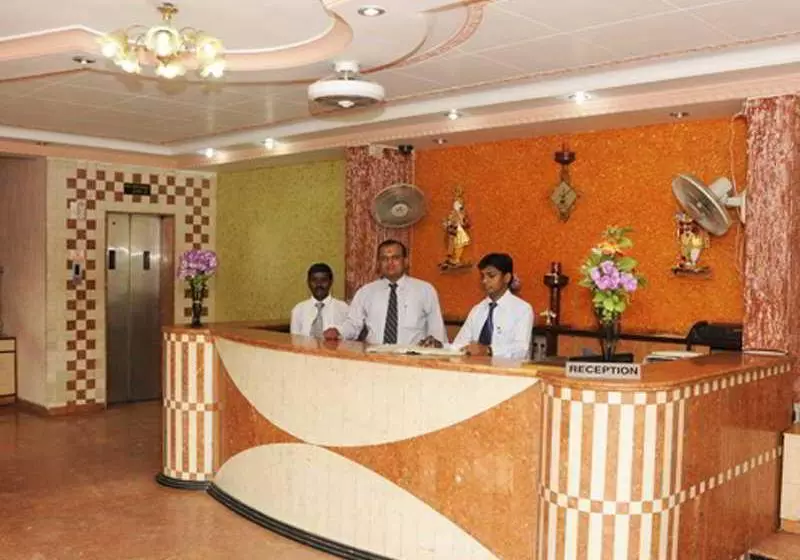 Отель Neelkanth Inn