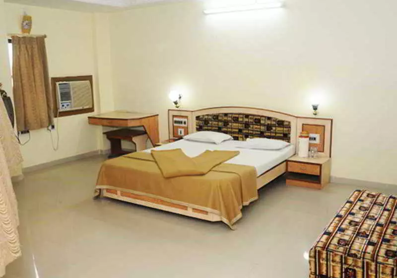 Отель Neelkanth Inn